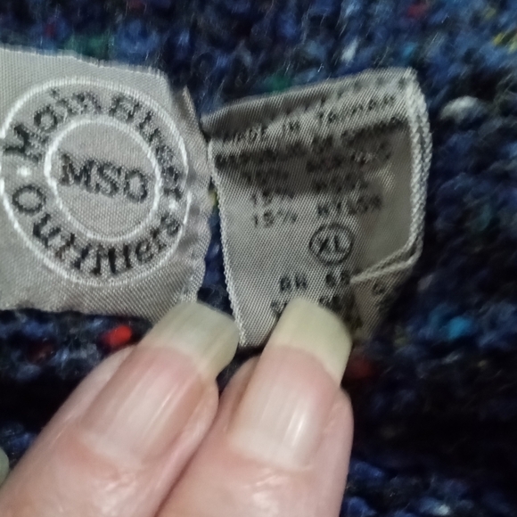 Elegant Navy Speckled Crew Neck Sweater - Picture 3 of 4